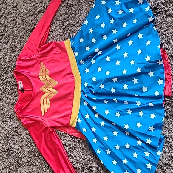 Like New H&M Divided DC Wonder Woman Dress Sz XL - Picture 2 of 9
